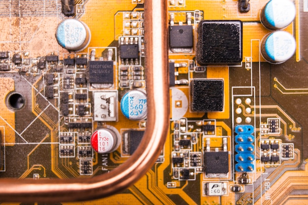 Wybór odpowiednich komponentów elektrycznych dla Twojego projektu